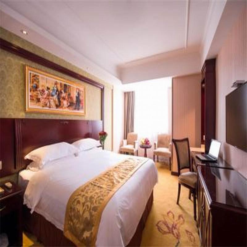 Vienna International Sh Jiaoda Humin Rd Hotel 4*